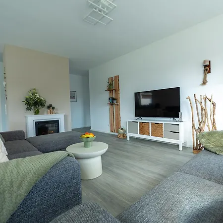 Holiday home Salz & Seele Mit Whirlpool, Sauna & Wallbox Busum