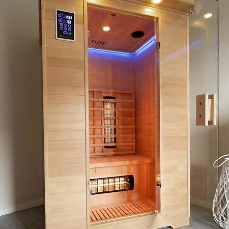 Salz & Seele Mit Whirlpool, Sauna & Wallbox Busum